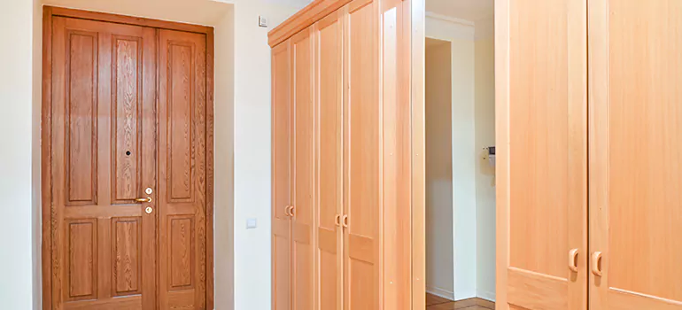 Glass Closet Door Repair in Don Mills, Ontario
